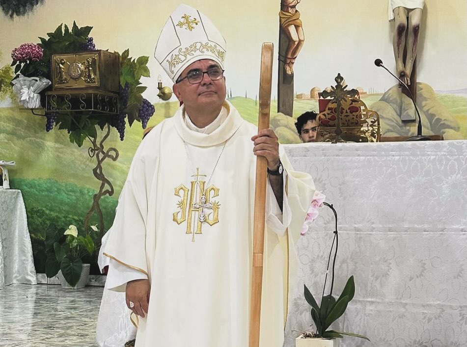 Mons. Roberto Zacarías invita a la reflexión y renovación espiritual durante la Semana Santa